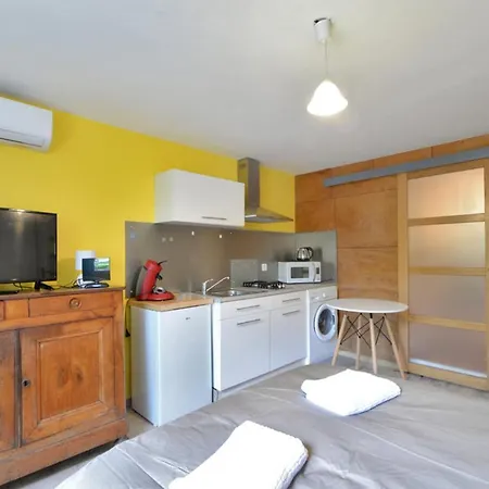 Apartment Bright Studio With Garden *